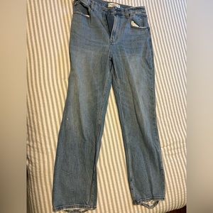 Abercrombie & Fitch The Ankle Straight Ultra High Rise Jeans